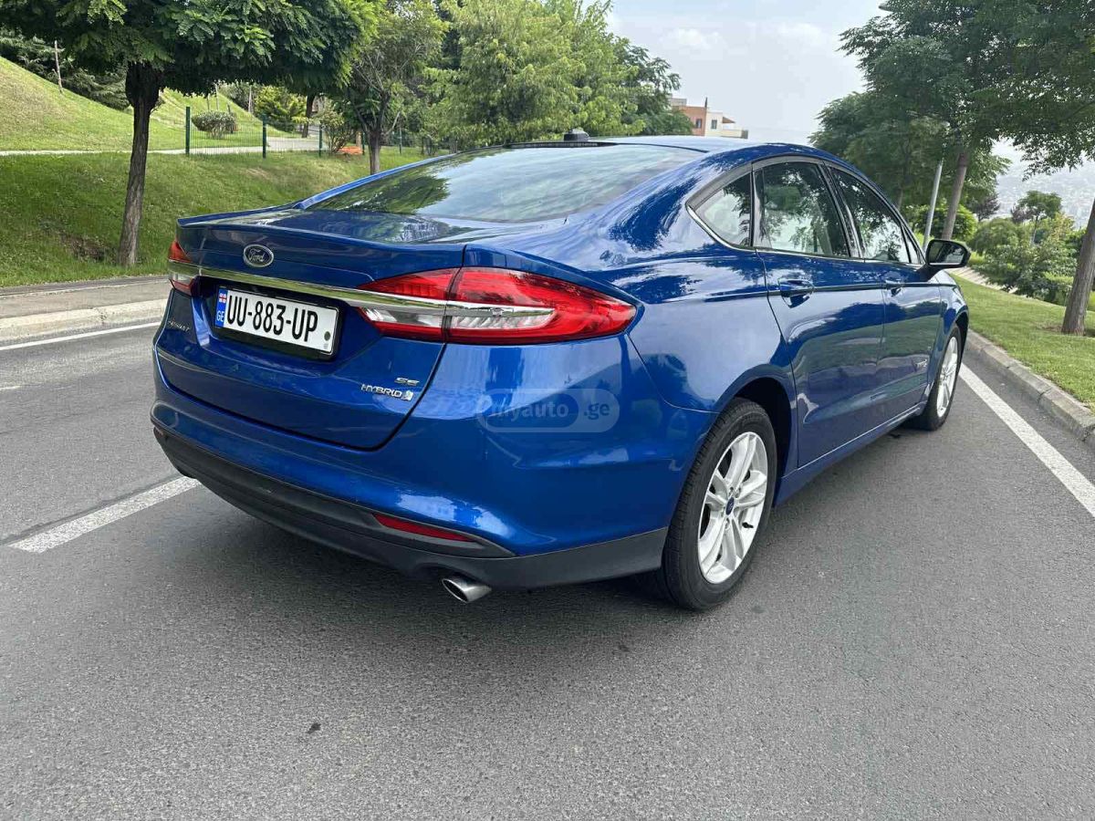 Ford Fusion - фото 3