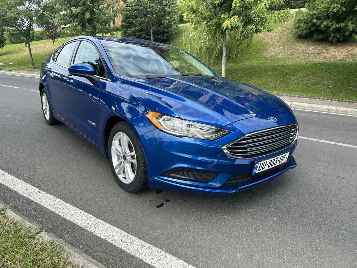 Ford Fusion - фото 6