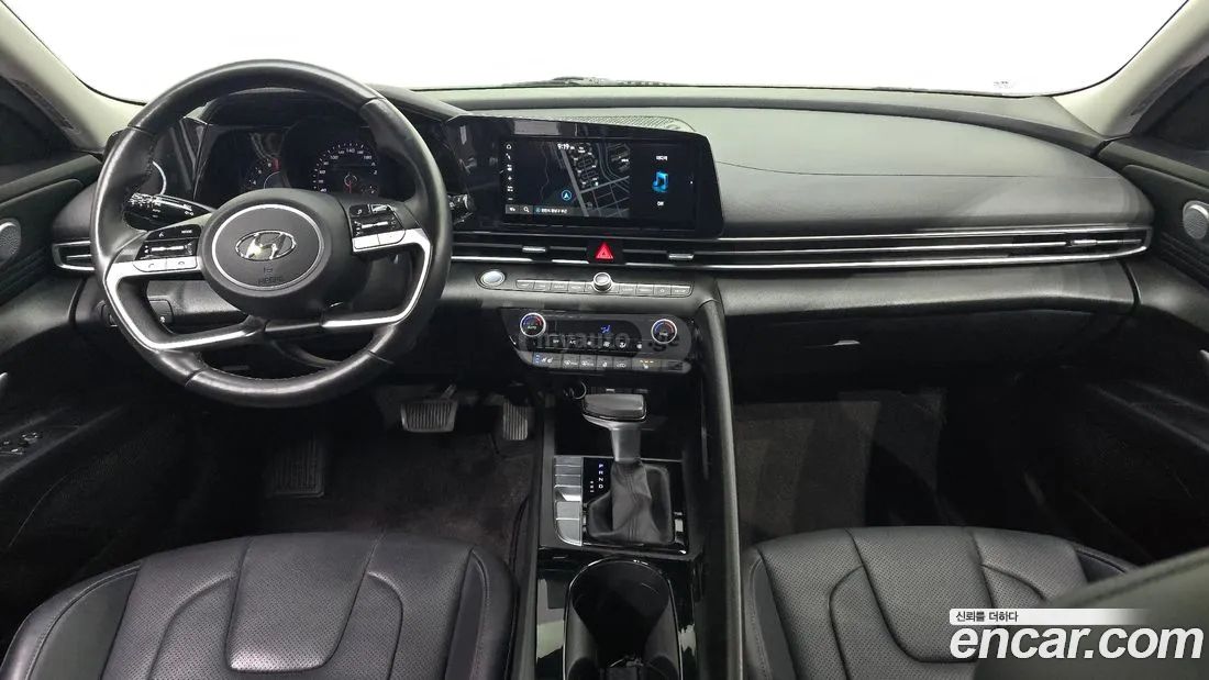 Hyundai Elantra - фото 7