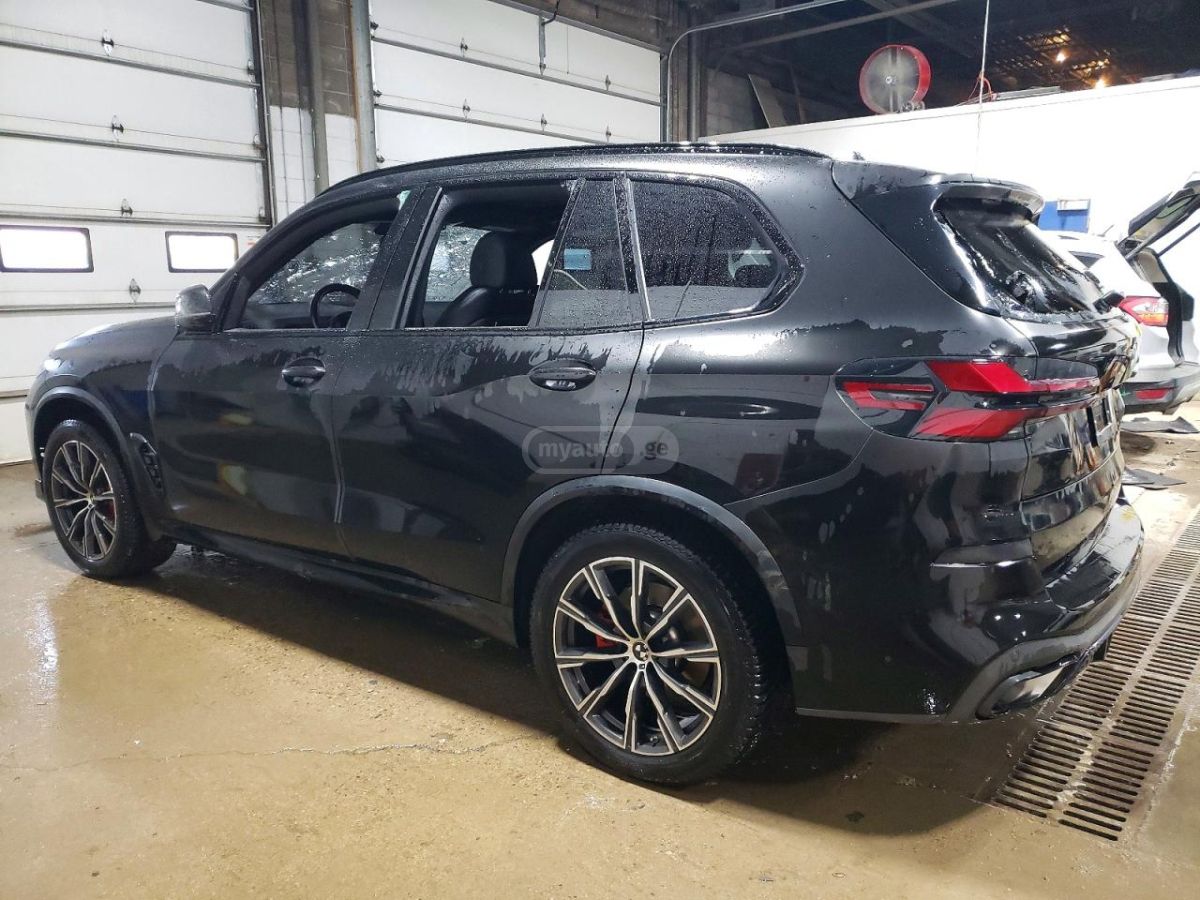 BMW X5 - фото 2