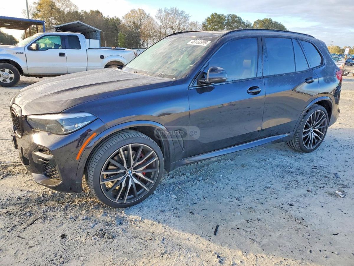 BMW X5 - фото 1