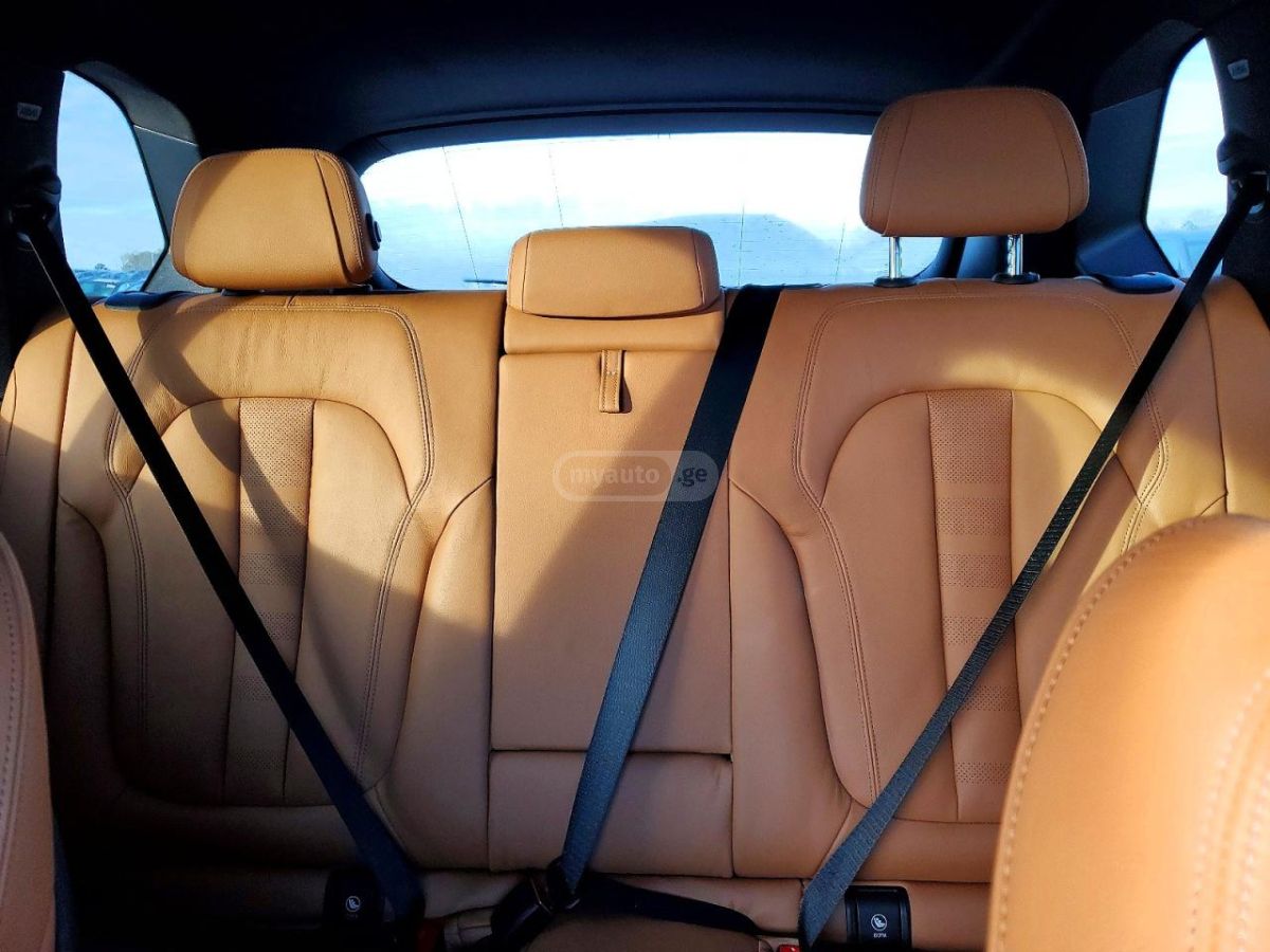 BMW X5 - фото 10