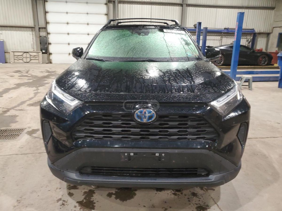 Toyota RAV 4 - фото 5