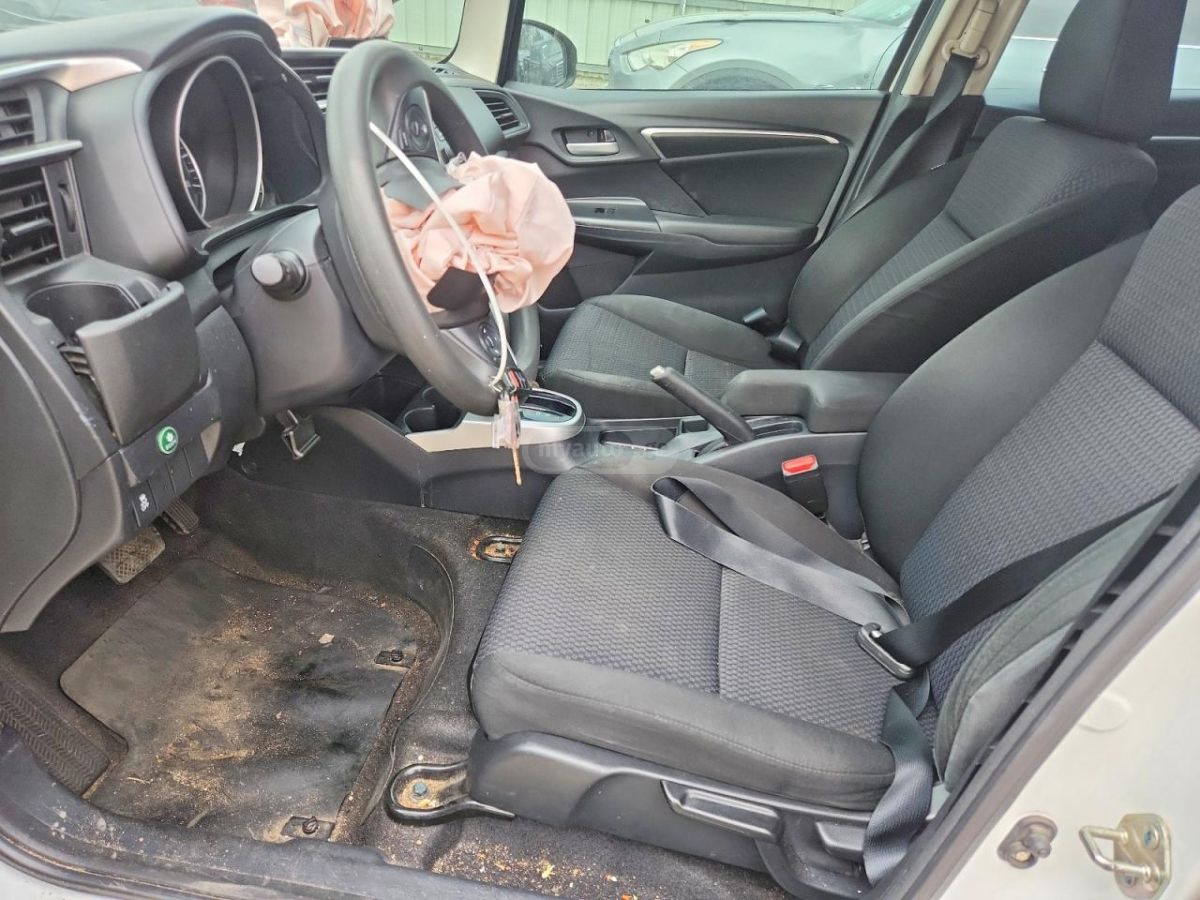 Honda FIT - фото 7