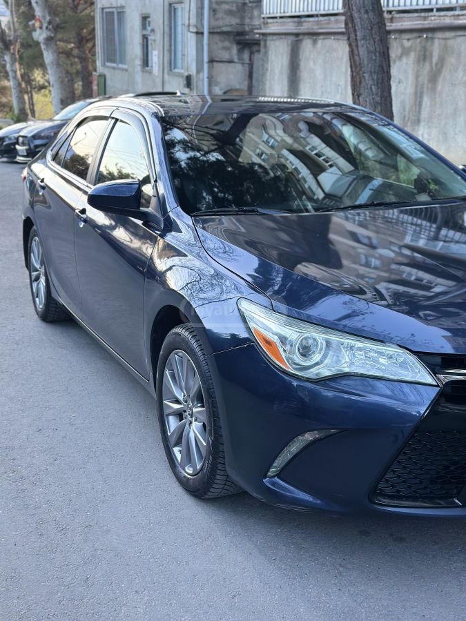 Toyota Camry - фото 3