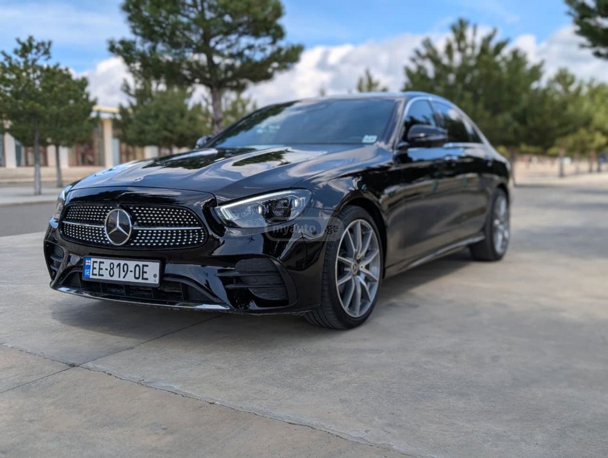 Mercedes-Benz E 450 2022 — миниатюра 1