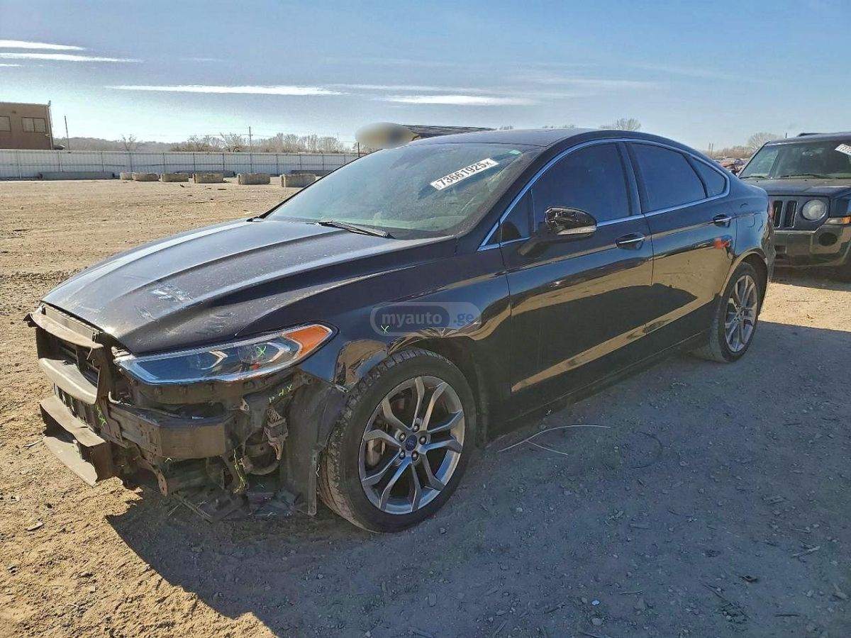 Ford Fusion - фото 1