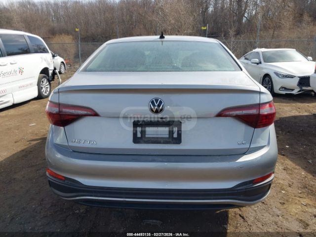 Volkswagen Jetta - фото 15