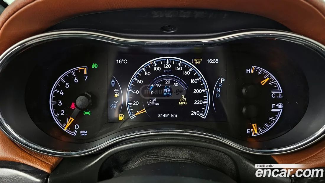 Jeep Grand Cherokee - фото 8