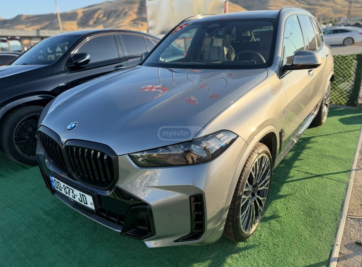 BMW X5 - фото 1