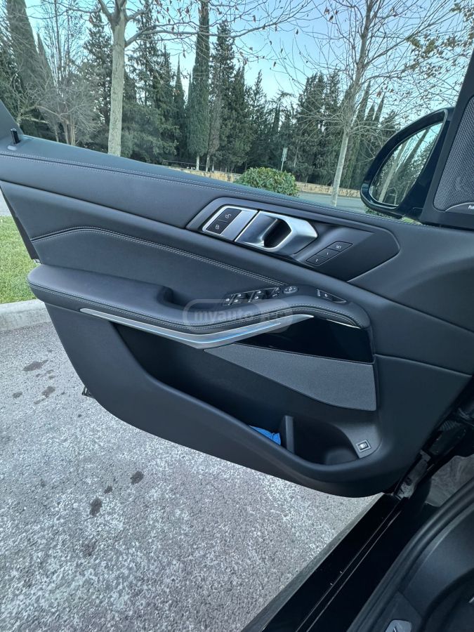 BMW xDrive50e 4dr All Wheel Drive — миниатюра 10