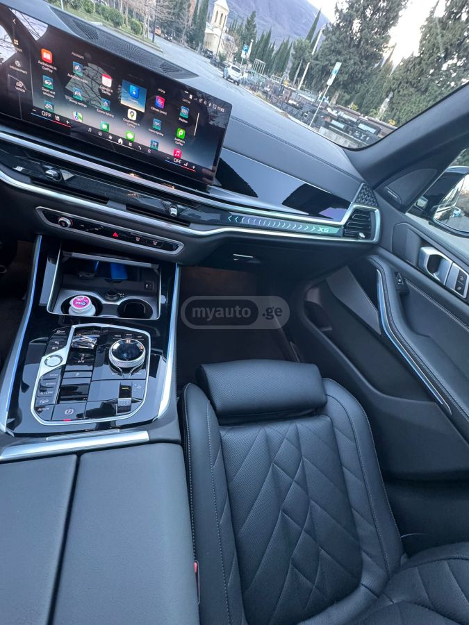 BMW xDrive50e 4dr All Wheel Drive — миниатюра 11