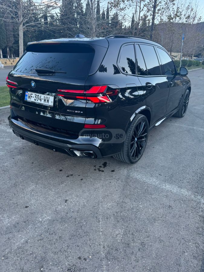 BMW xDrive50e 4dr All Wheel Drive — миниатюра 3