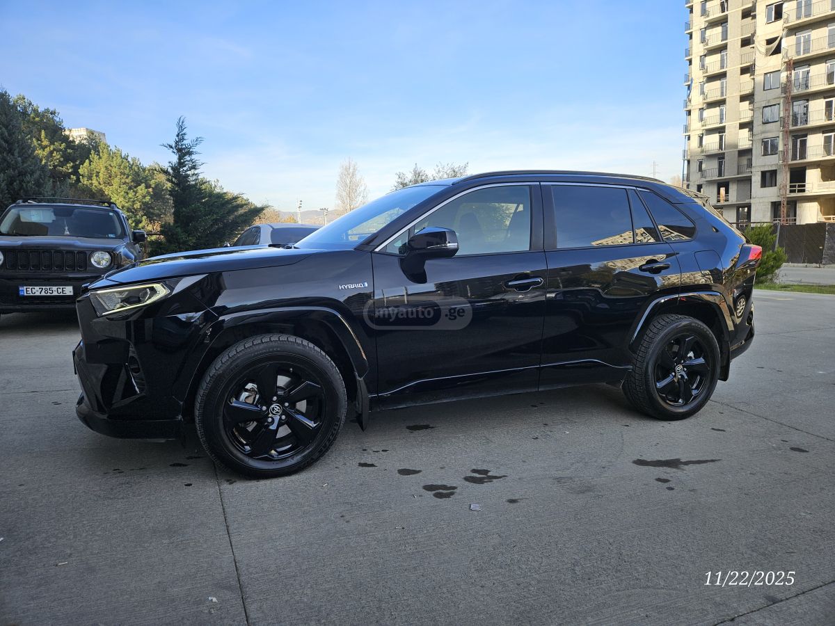 Toyota Black Edition — миниатюра 3