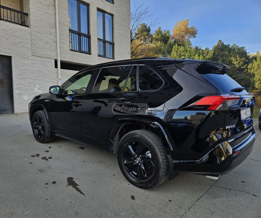 Toyota Black Edition — миниатюра 5