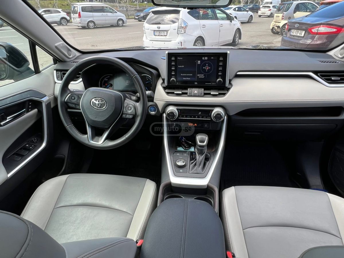 Toyota Rav 4 - фото 11