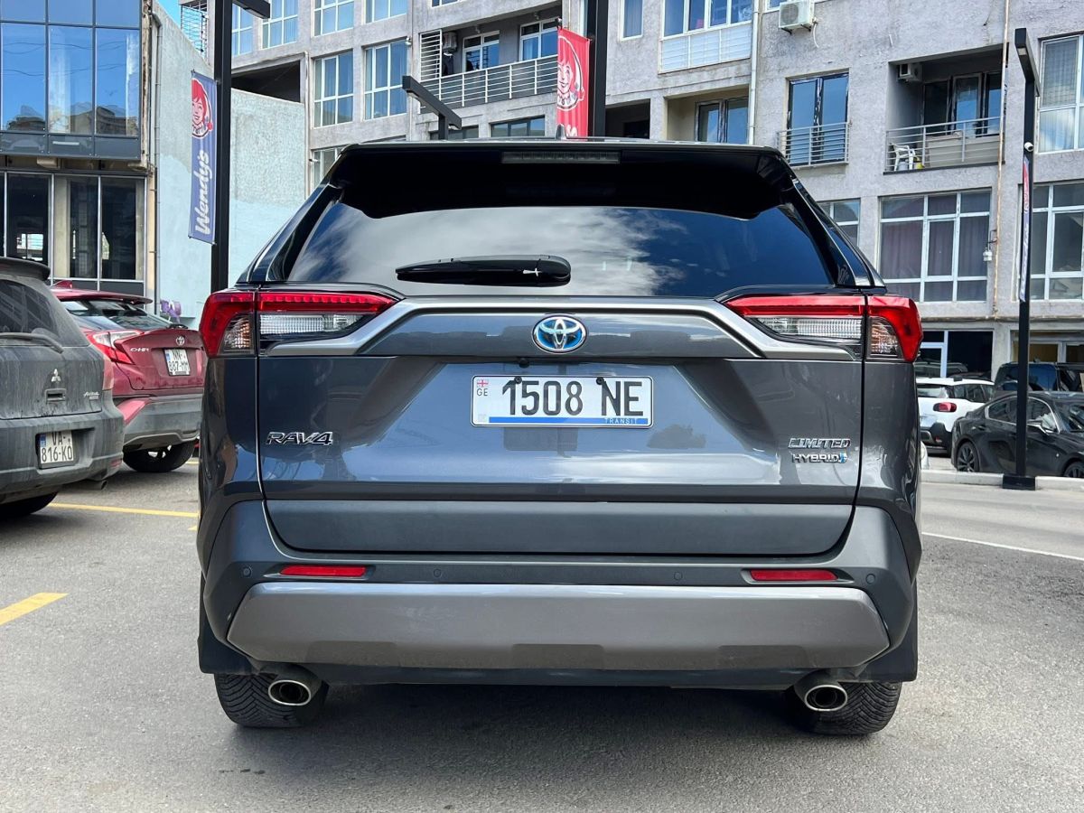 Toyota Rav 4 - фото 4