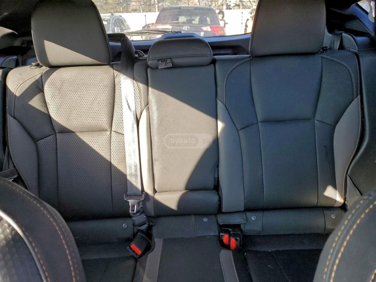 Subaru Limited 4dr All Wheel Drive CV — миниатюра 11