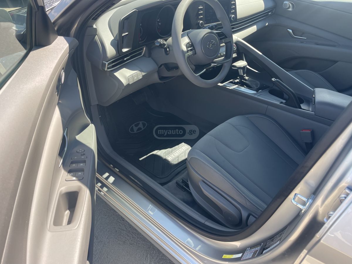 Hyundai Elantra - фото 5