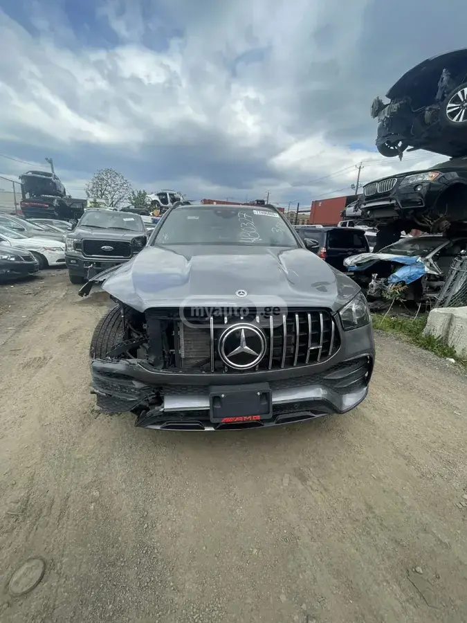 Mercedes-Benz 2021