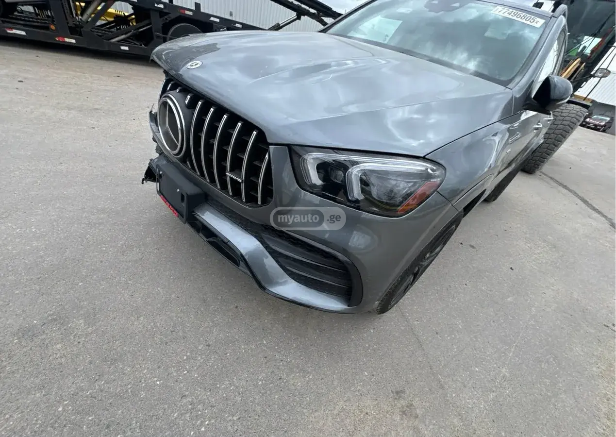 نمای دیگر Mercedes-Benz 2021