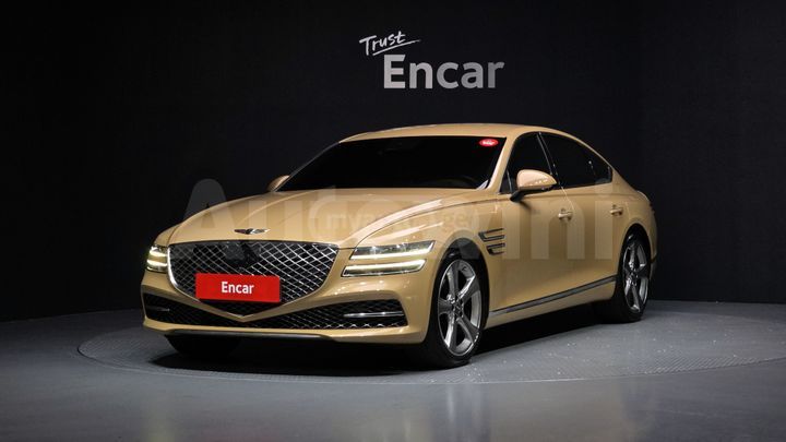 Hyundai Genesis - фото 1