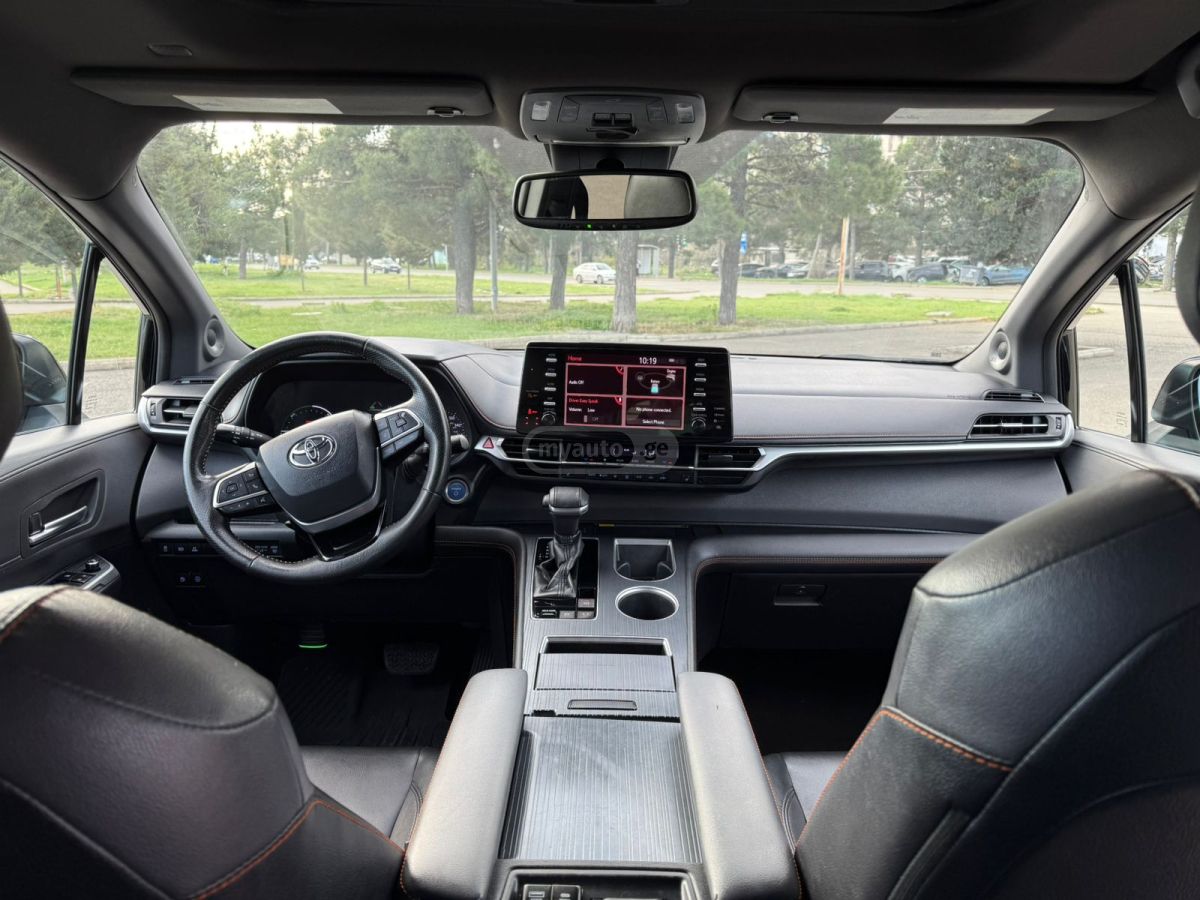Toyota Sienna - фото 10