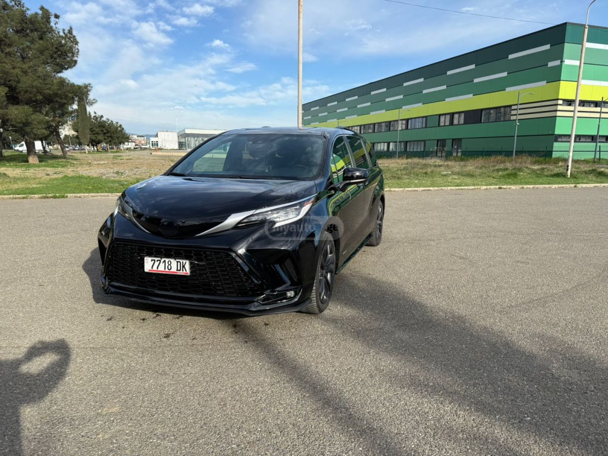 Toyota Sienna - фото 15
