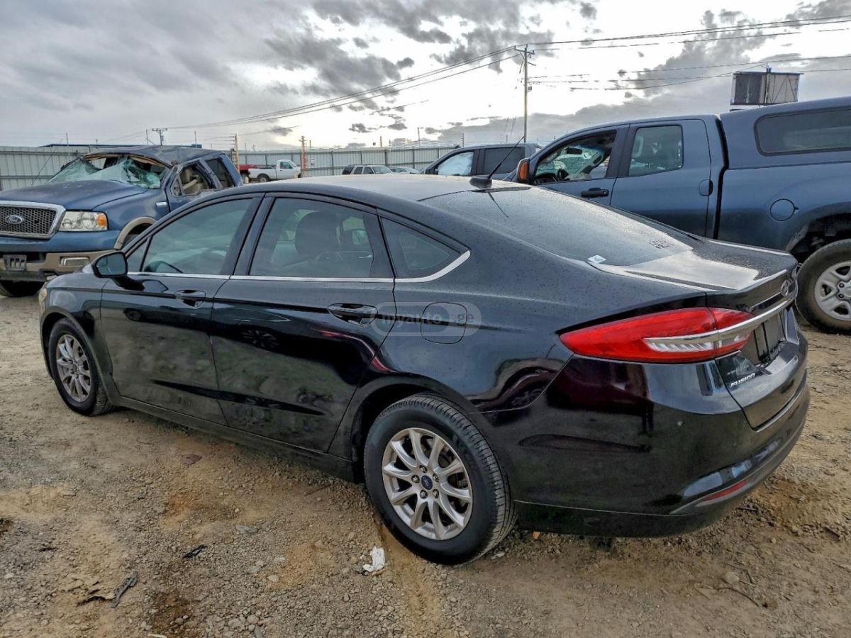 Ford Fusion - фото 2