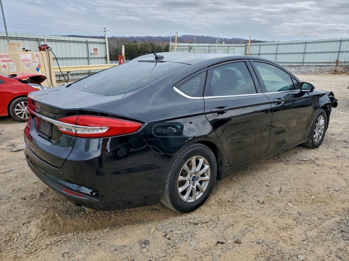 Ford Fusion - фото 3