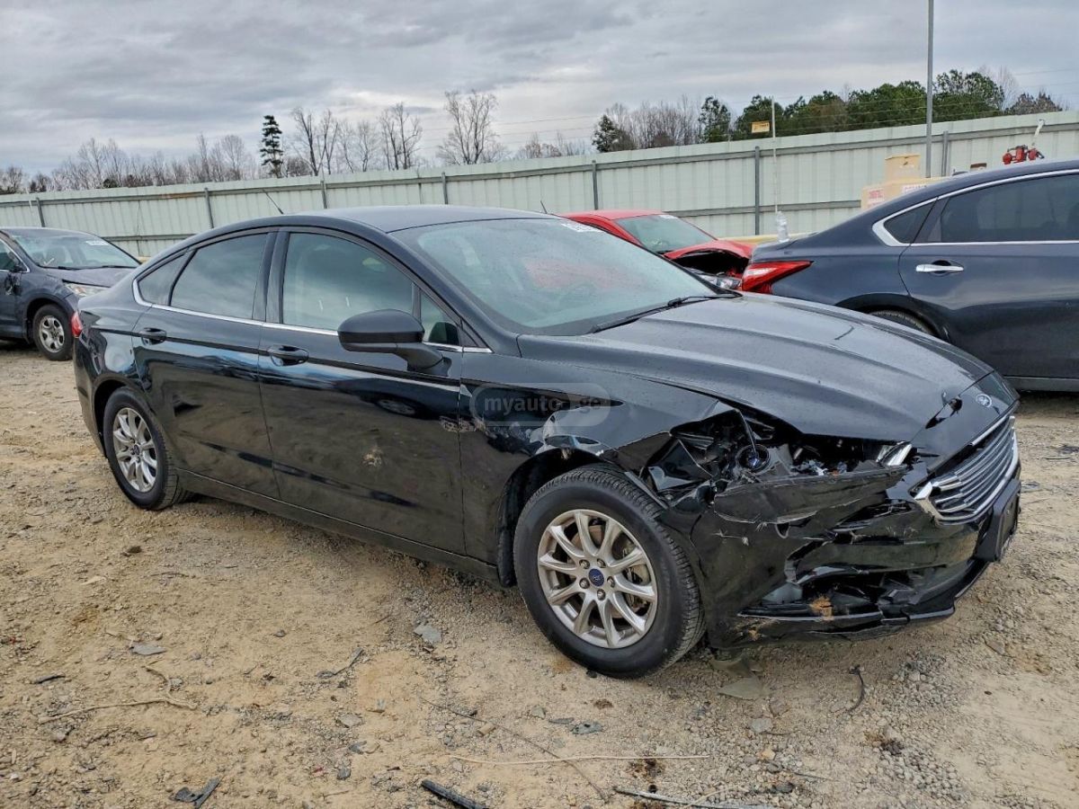 Ford Fusion - фото 4