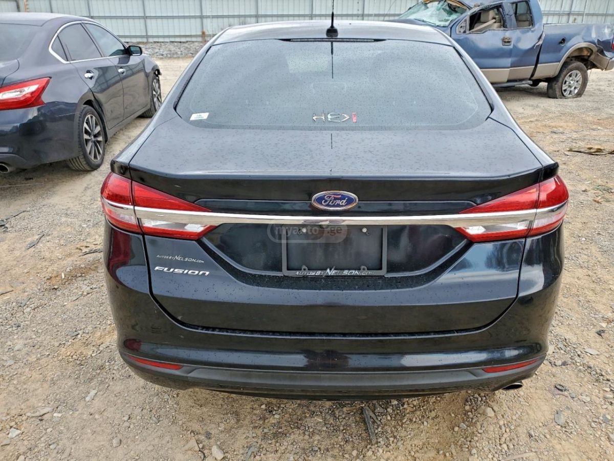 Ford Fusion - фото 6