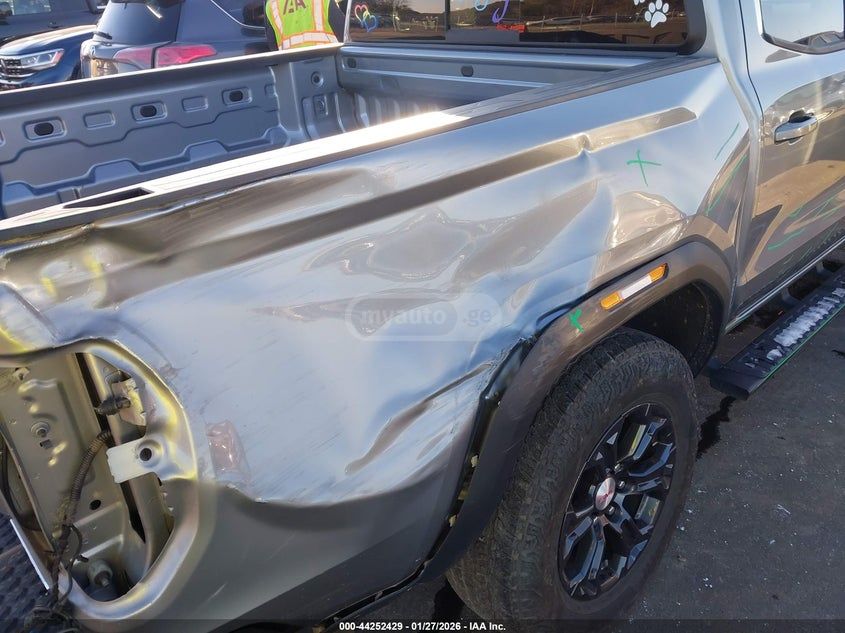 GMC Sierra 2023 — миниатюра 6