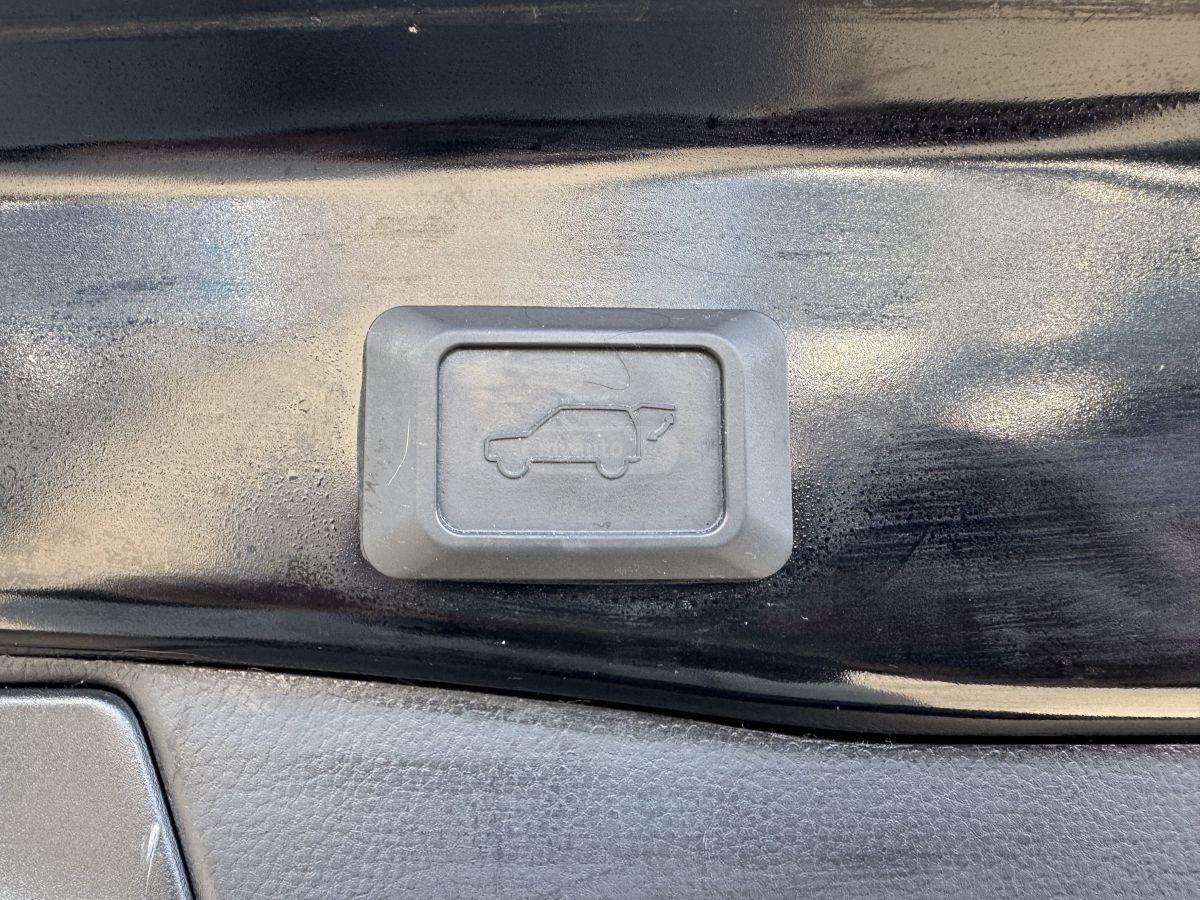 Toyota XLE 4dr All-Wheel Drive Automa — миниатюра 10