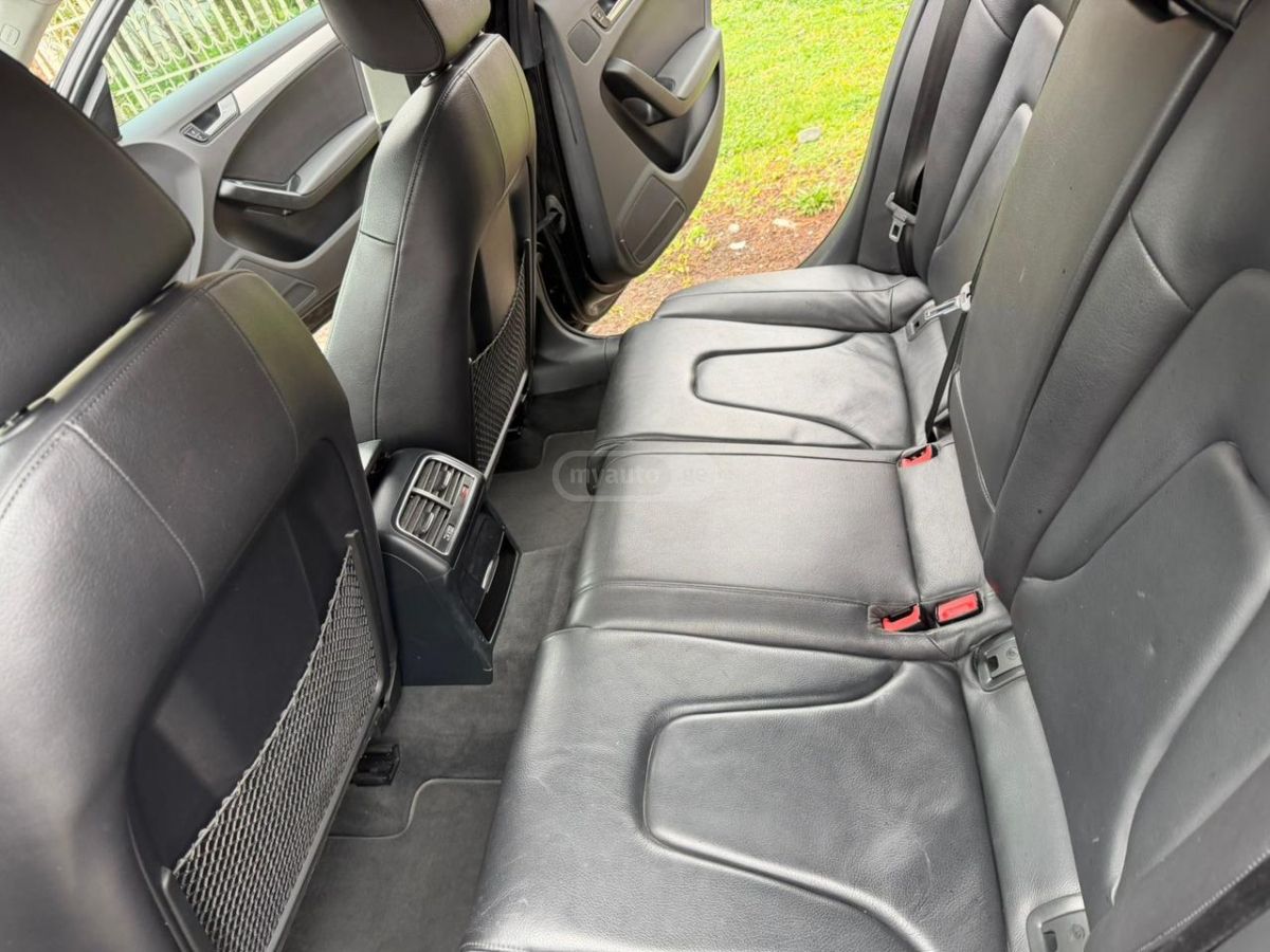 Audi A4 - фото 12