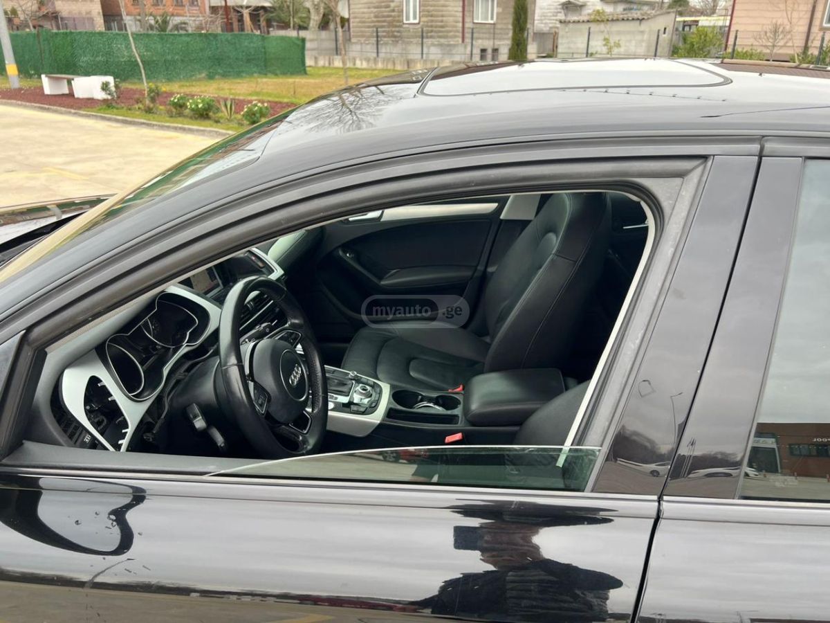 Audi A4 - фото 6