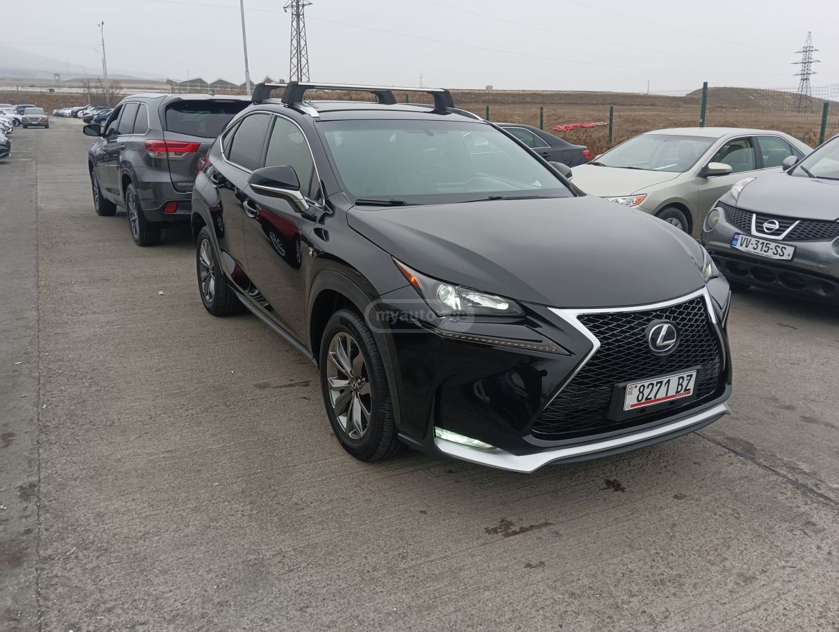 Lexus NX 200 - фото 1