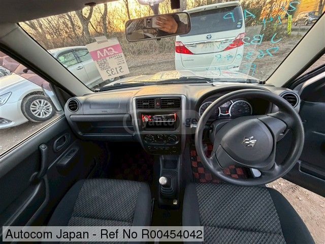 Suzuki Jimny - фото 7