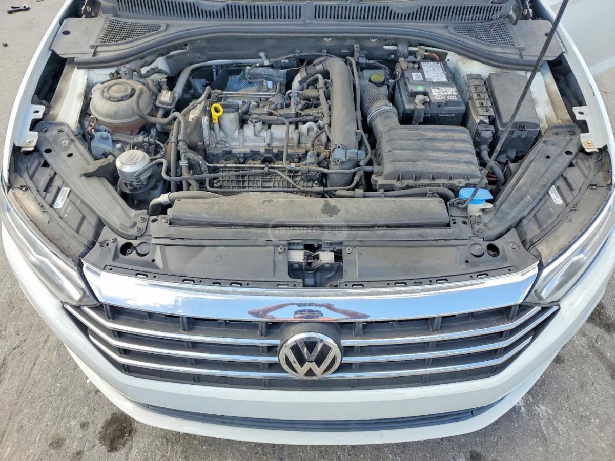 Volkswagen Jetta - фото 10