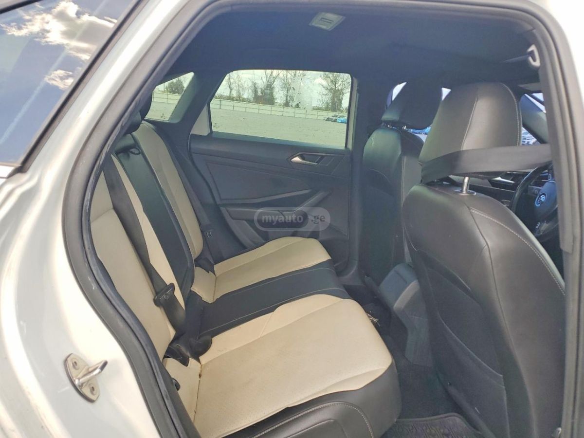 Volkswagen Jetta - фото 9