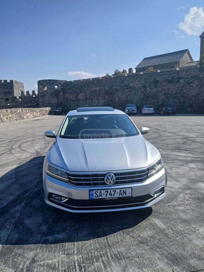 Volkswagen Passat - фото 1