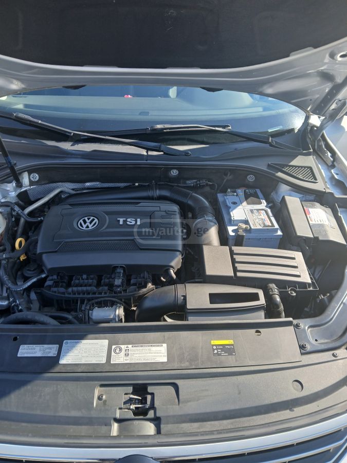 Volkswagen Passat - фото 4