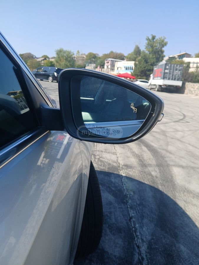 Volkswagen Passat - фото 5