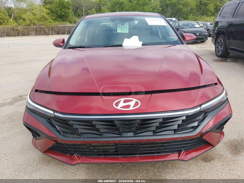 Hyundai Elantra 2025 — миниатюра 11