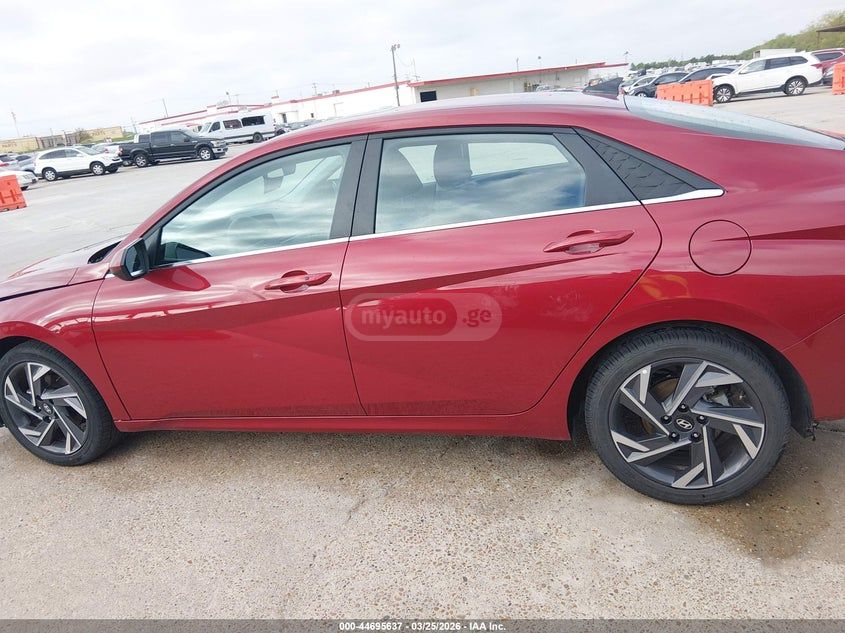 Hyundai Elantra 2025 — миниатюра 13