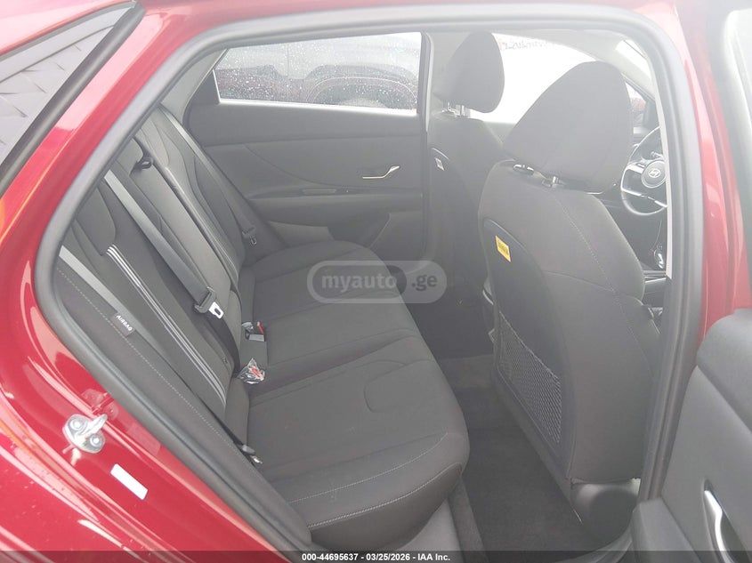 Hyundai Elantra 2025 — миниатюра 8