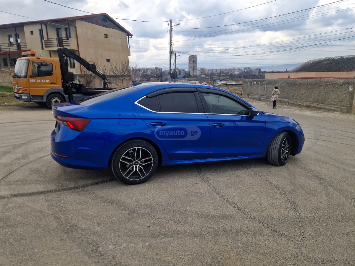 Skoda Octavia - фото 4