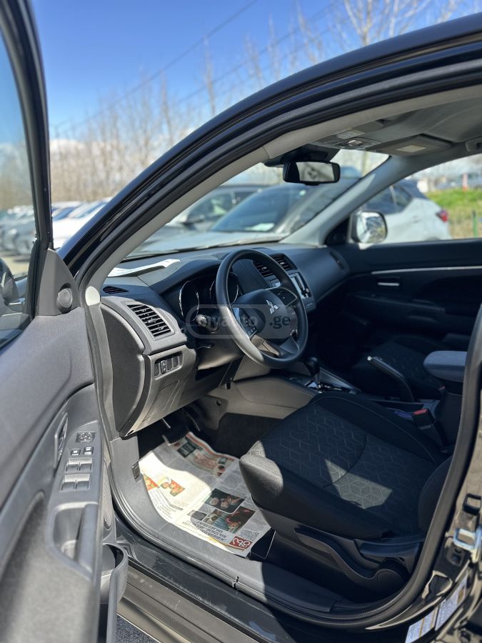 Mitsubishi Outlander Sport - фото 14