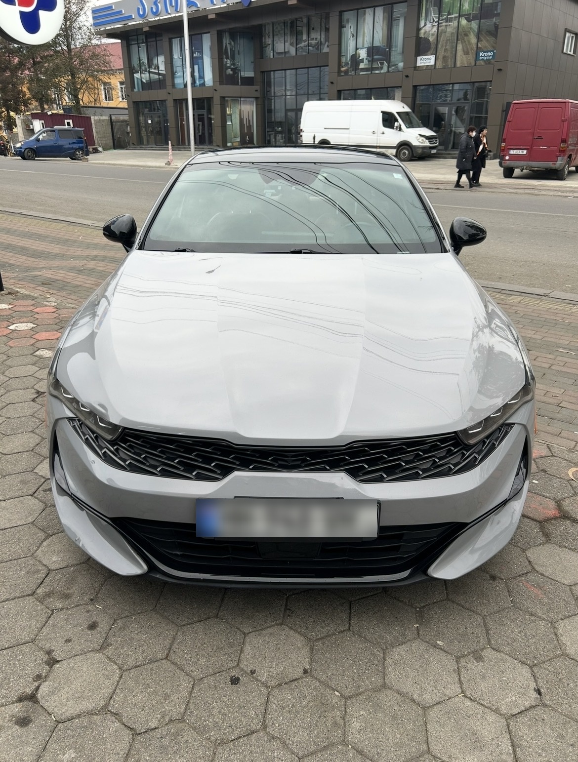 Kia K5 - фото 1