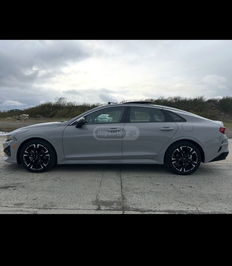Kia K5 - фото 9
